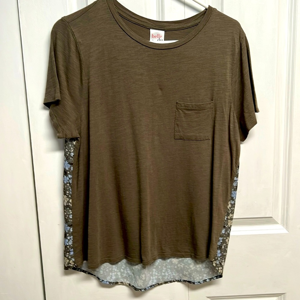Belle Du Jour Olive Green Floral Print Back Short Sleeve Tee Shirt Size XL